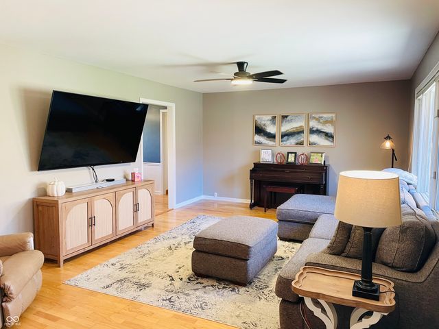 908 Ramblin Road, Greenwood, IN 46142