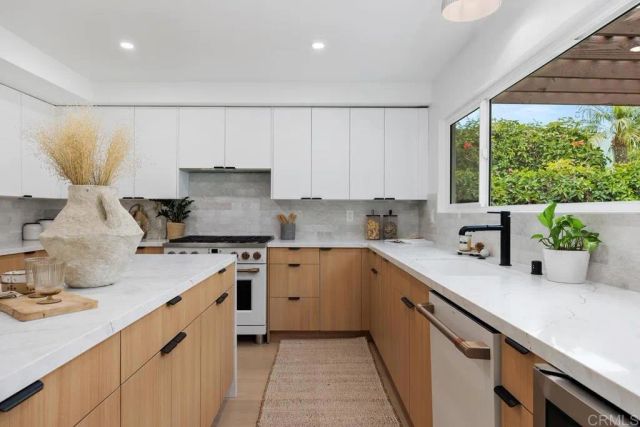13743 Recuerdo Drive, Del Mar, CA 92014
