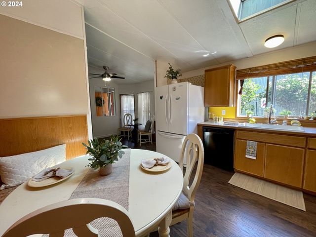 16391 HIGHWAY 101 48, Brookings, OR 97415