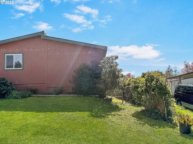 16391 HIGHWAY 101 48, Brookings, OR 97415