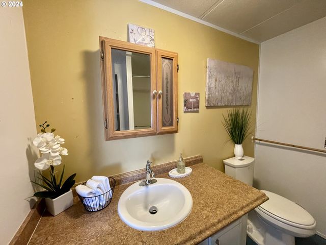 16391 HIGHWAY 101 48, Brookings, OR 97415