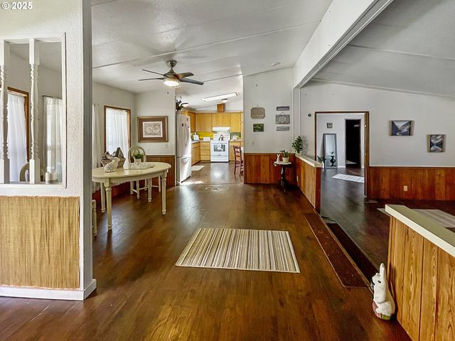 16391 HIGHWAY 101 48, Brookings, OR 97415
