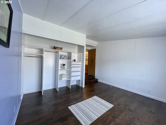 16391 HIGHWAY 101 48, Brookings, OR 97415