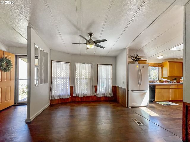 16391 HIGHWAY 101 48, Brookings, OR 97415