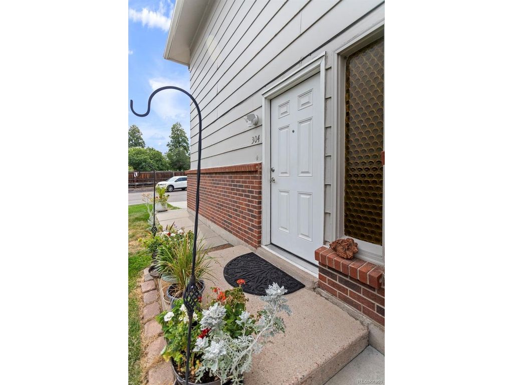 7309 W Hampden Ave 304, Denver, CO 80227