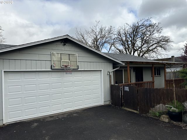 1435 5TH St, Springfield, OR 97477