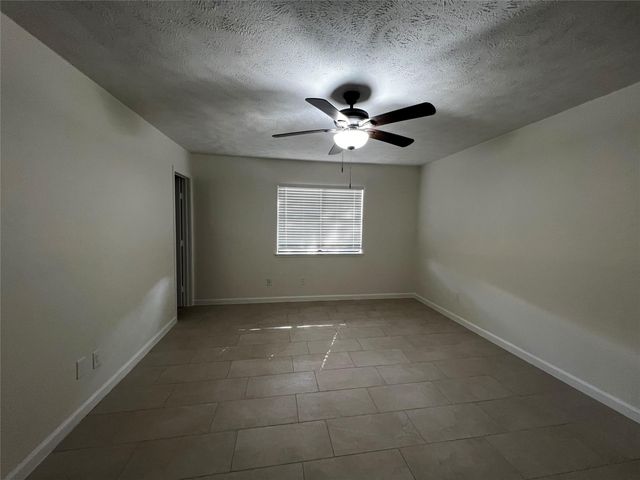 306 Tara Plantation Drive, Richmond, TX 77469