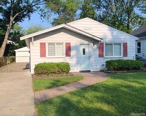 7297 Floral Street, Westland, MI 48185