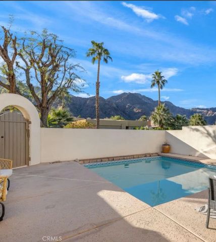 54450 Avenida Alvarado, La Quinta, CA 92253