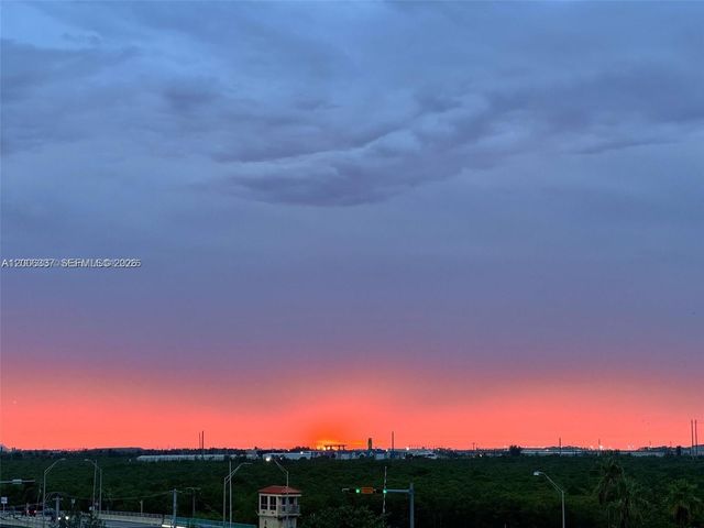6051 N Ocean Dr 603, Hollywood, FL 33019