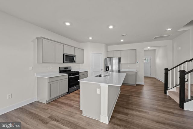 526 TWISTED TWIG LN, La Plata, MD 20646