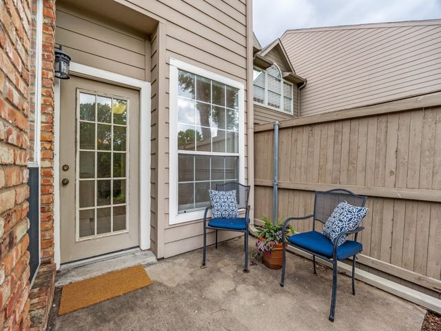 8602 Brittania Way, Dallas, TX 75243