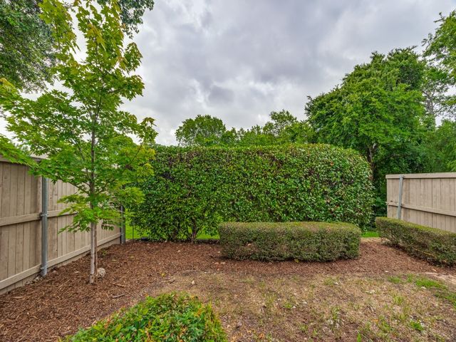 8602 Brittania Way, Dallas, TX 75243