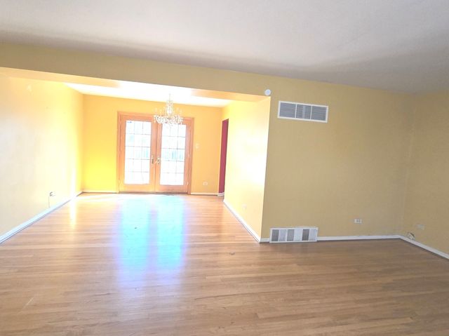 303 Jackson Street, Park Forest, IL 60466