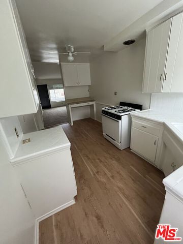 200 E Dryden Street, Glendale, CA 91207