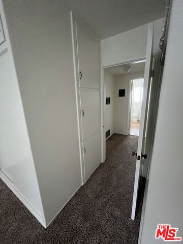 200 E Dryden Street, Glendale, CA 91207