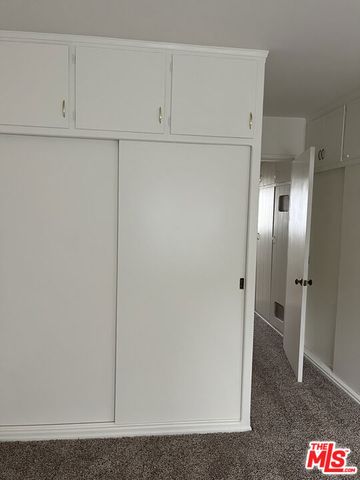 200 E Dryden Street, Glendale, CA 91207