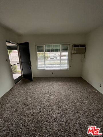 200 E Dryden Street, Glendale, CA 91207