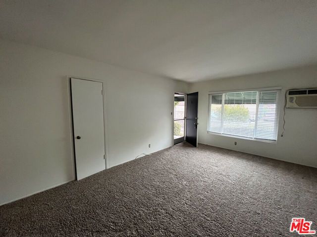 200 E Dryden Street, Glendale, CA 91207