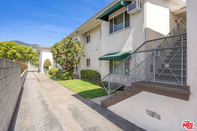 200 E Dryden Street, Glendale, CA 91207