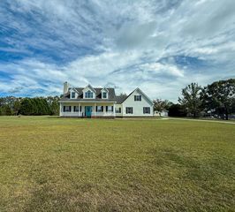 115 Willow Oaks Drive, Headland, AL 36345