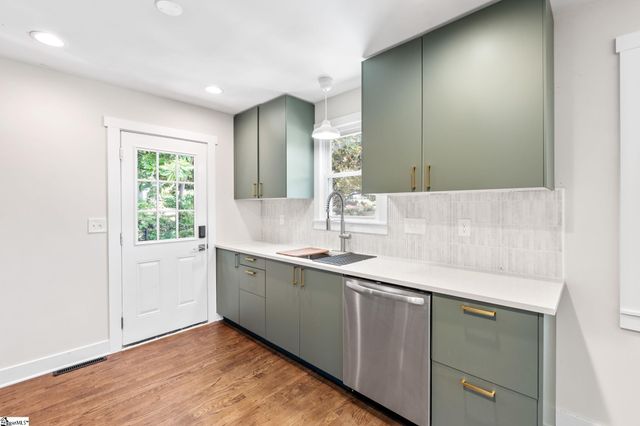 206 Griffin Drive, Greenville, SC 29607