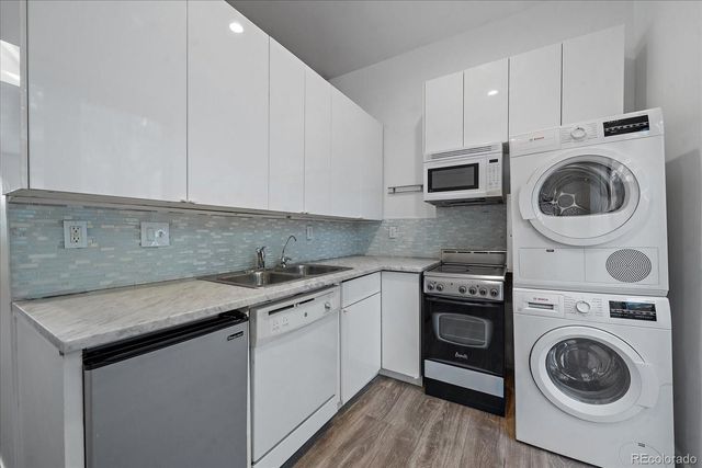 2524 Kensing Court, Denver, CO 80211