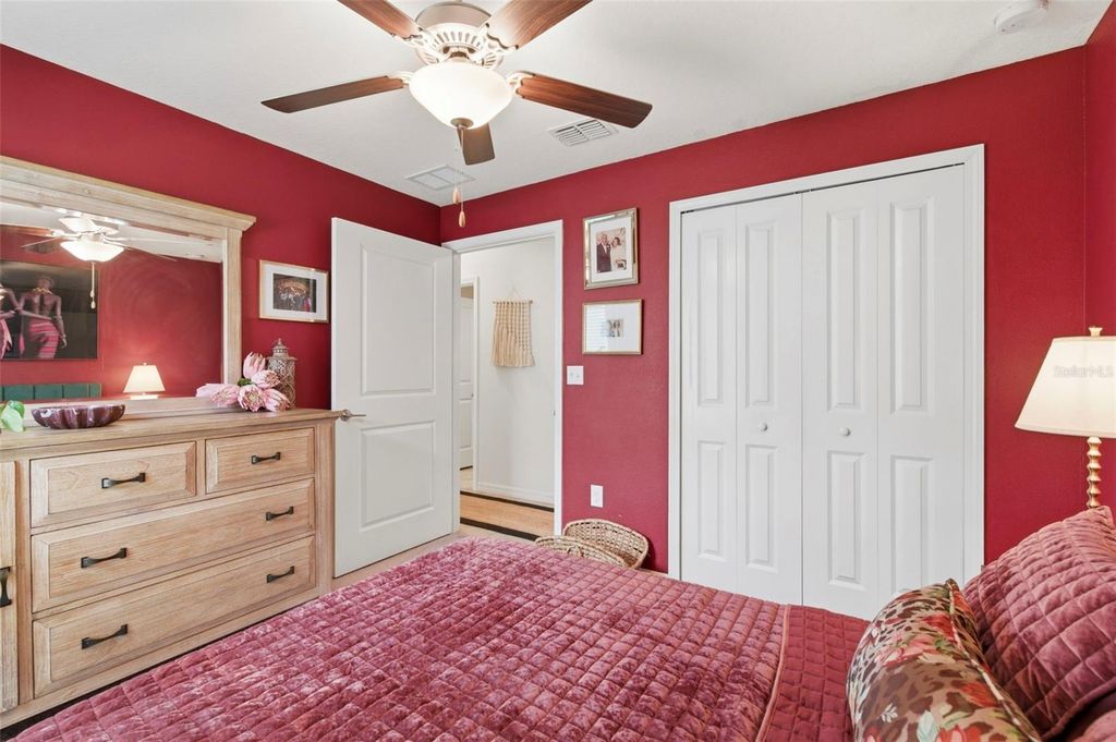 Image 12 of property listing at 12611 LEMON PEPPER DRIVE, Riverview, FL 33578