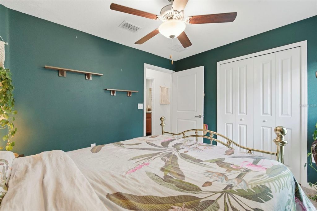 Image 15 of property listing at 12611 LEMON PEPPER DRIVE, Riverview, FL 33578