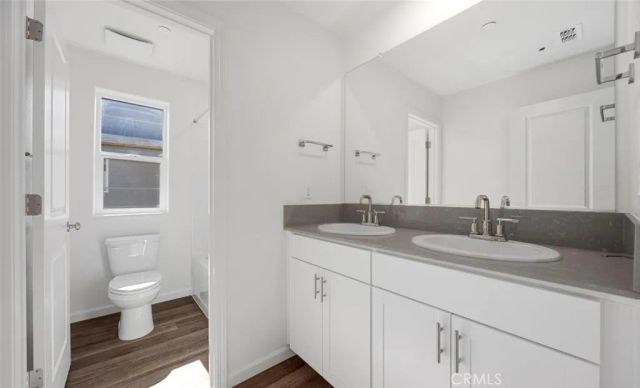 858 S Philip Avenue, Fowler, CA 93625