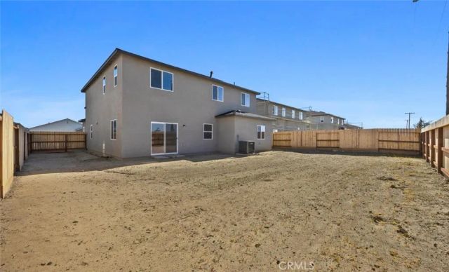 858 S Philip Avenue, Fowler, CA 93625