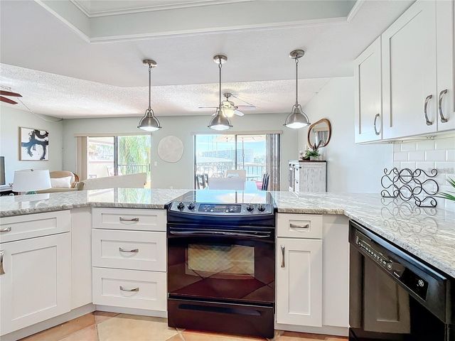 1750 HARBOR PLACE S 104, South Pasadena, FL 33707