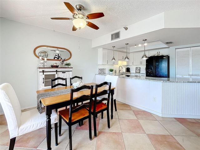 1750 HARBOR PLACE S 104, South Pasadena, FL 33707