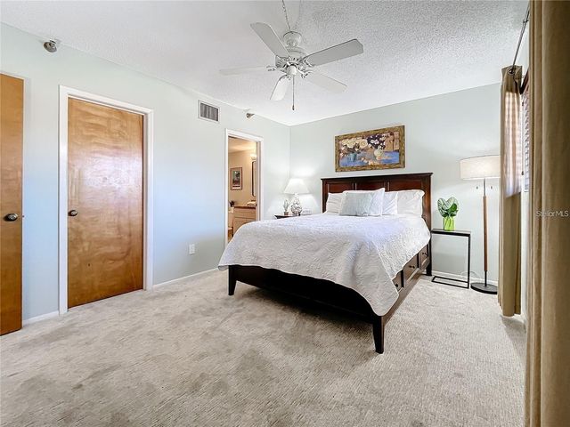 1750 HARBOR PLACE S 104, South Pasadena, FL 33707