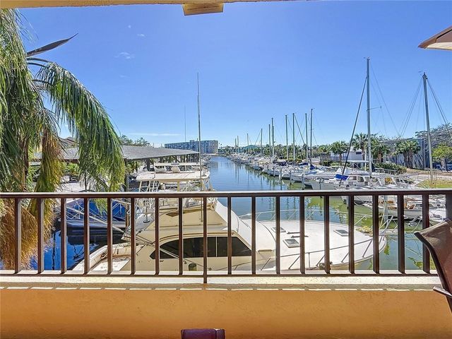 1750 HARBOR PLACE S 104, South Pasadena, FL 33707