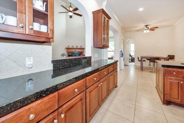 14447 Kingston Cove Lane, Houston, TX 77077