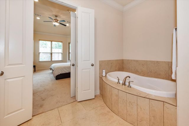 14447 Kingston Cove Lane, Houston, TX 77077