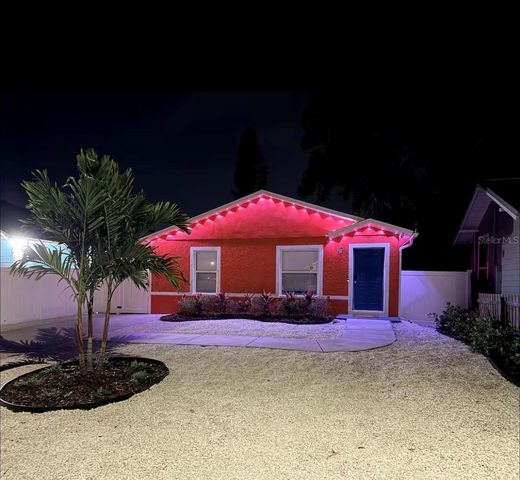 5145 PRESTON AVENUE S, Gulfport, FL 33707