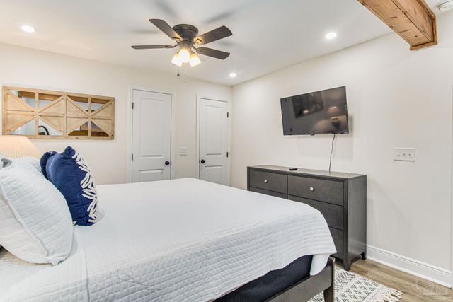 814 W Gonzalez St, Pensacola, FL 32501