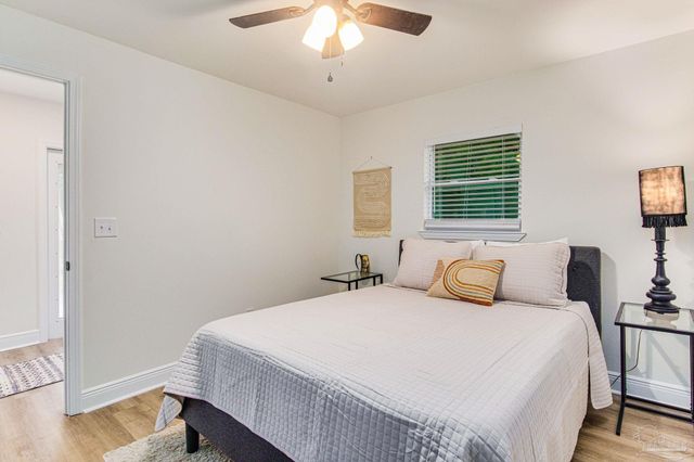 814 W Gonzalez St, Pensacola, FL 32501