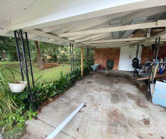 814 W Gonzalez St, Pensacola, FL 32501