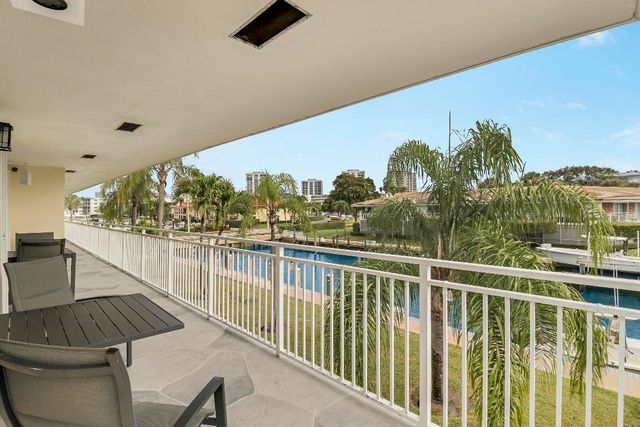 112 Yacht Club Drive 8, North Palm Beach, FL 33408