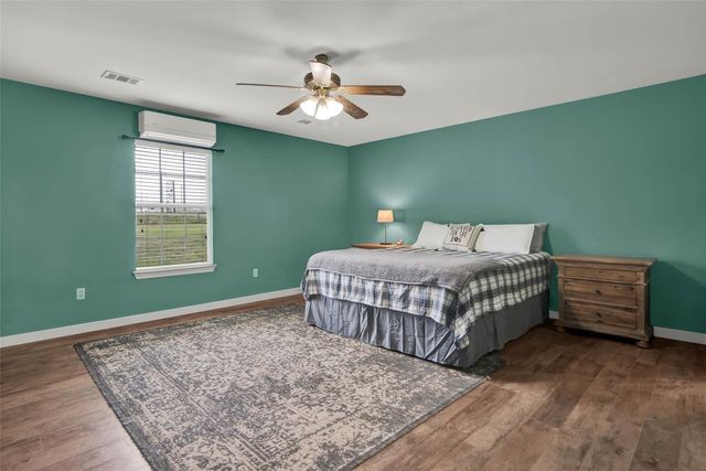 17932 State Highway 56, Southmayd, TX 75092