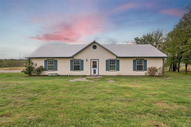 17932 State Highway 56, Southmayd, TX 75092