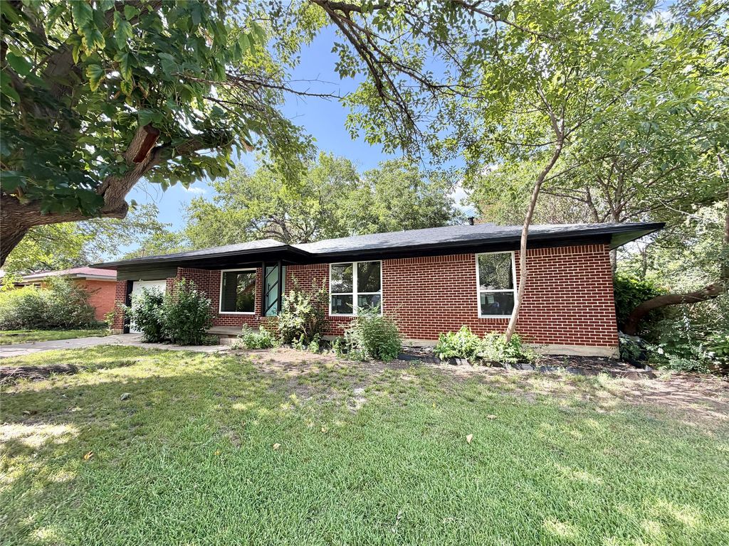 1812 Carlton Street, Denton, TX 76201 — exterior