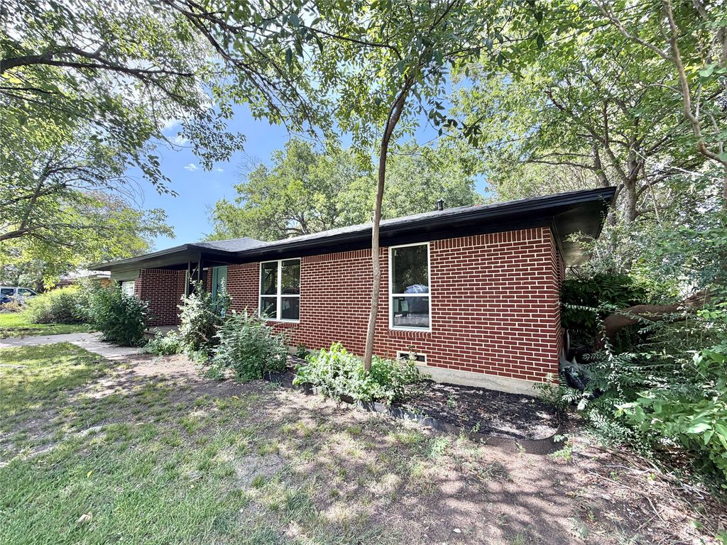 1812 Carlton Street, Denton, TX 76201 — photo 2