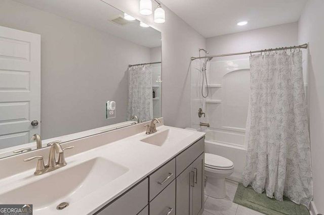 604 Redfish Way, Hoschton, GA 30548