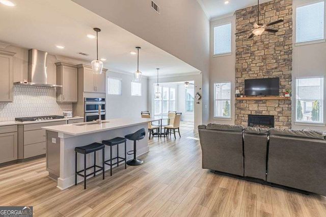 604 Redfish Way, Hoschton, GA 30548