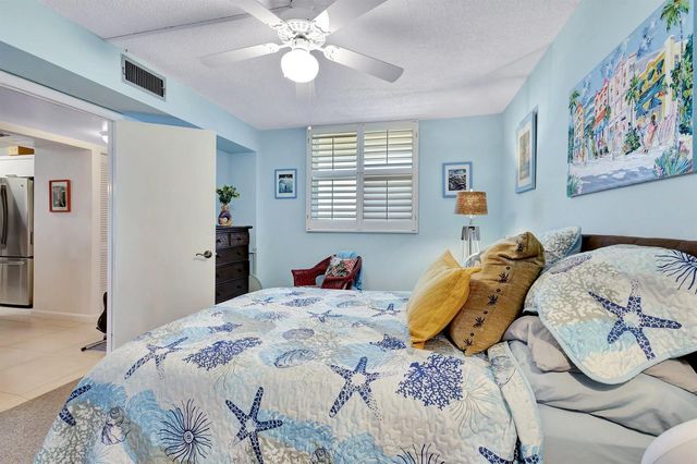6461 NW 2nd Avenue 512, Boca Raton, FL 33487
