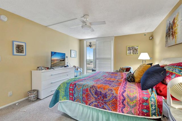 6461 NW 2nd Avenue 512, Boca Raton, FL 33487